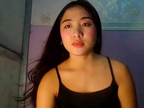 Snapshot of cutie_princess88 chatting on July 10, 8:00 pm cutie princess88 online show from July 10, 8:00 pm