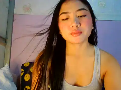 Snapshot of cutie_princess88 chatting on July 25, 10:13 am cutie princess88 online show from July 25, 10:13 am
