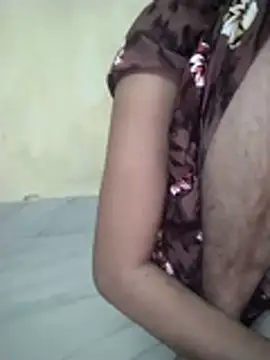 Snapshot of PRIYAGIRLHOT chatting on June 5, 5:47 am PRIYAGIRLHOT online show from June 5, 5:47 am