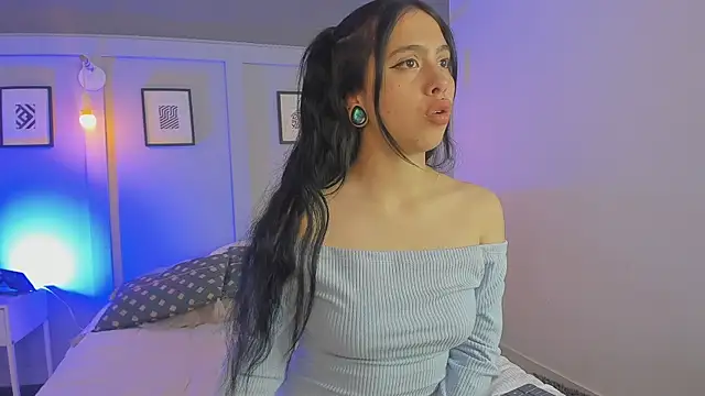 Snapshot of Kimdyy_ chatting on June 13, 2:26 pm Kimdyy online show from June 13, 2:26 pm