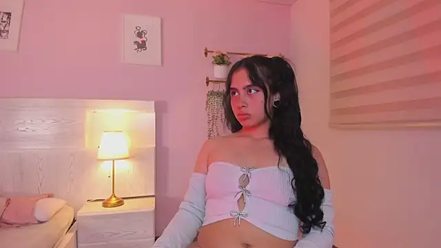 Snapshot of Kimdyy_ chatting on June 15, 7:27 pm Kimdyy online show from June 15, 7:27 pm