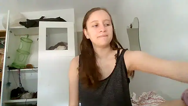 SoftieSophie online show from June 28, 6:19 am