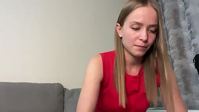 Snapshot of DanikaMory chatting on June 13, 1:42 pm DanikaMory online show from June 13, 1:42 pm