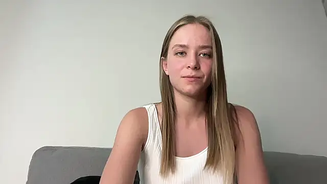 Snapshot of DanikaMory chatting on June 17, 12:18 pm DanikaMory online show from June 17, 12:18 pm