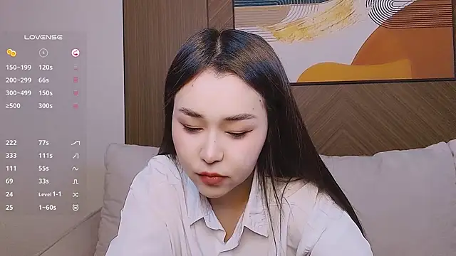 Snapshot of louisa_kim chatting on May 30, 7:44 pm louisa kim online show from May 30, 7:44 pm
