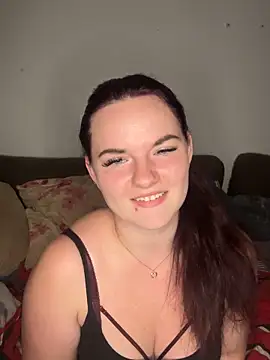 SecretSarah online show from June 6, 8:08 am
