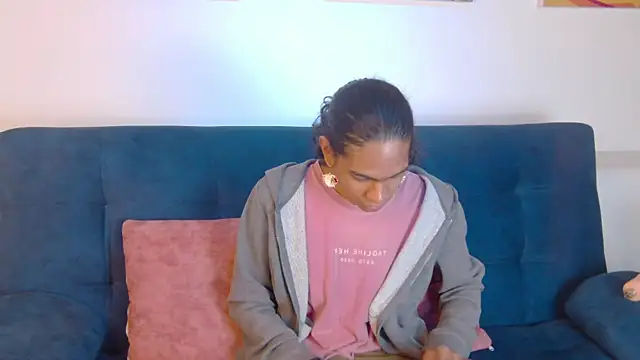 Snapshot of maxi_max0 chatting on June 19, 8:12 pm maxi max0 online show from June 19, 8:12 pm
