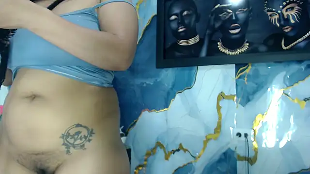 Yasmine Tapias online show from July 17, 10:36 pm