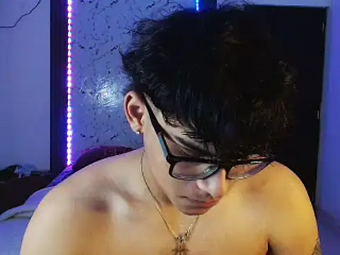 Mr yisuzz online show from June 6, 11:48 am