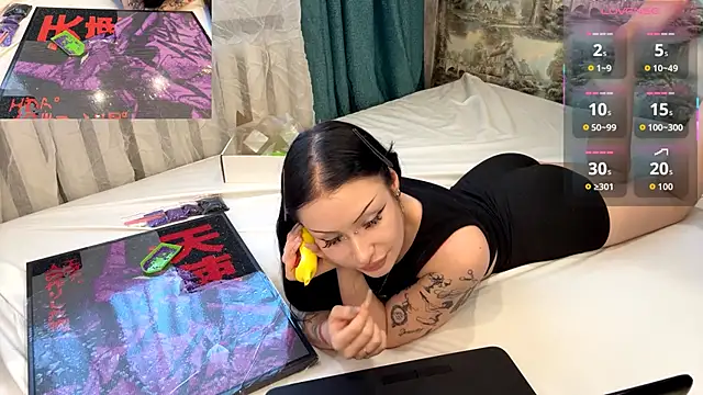 Snapshot of Mavis_Dream chatting on June 2, 3:47 pm Mavis Dream online show from June 2, 3:47 pm