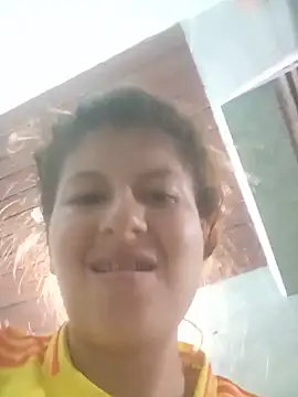 Snapshot of samy_17 chatting on June 1, 10:11 pm samy 17 online show from June 1, 10:11 pm