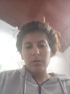 Snapshot of samy_17 chatting on June 8, 9:04 pm samy 17 online show from June 8, 9:04 pm