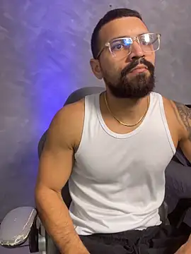Snapshot of RoccoSaenz chatting on June 2, 5:59 pm RoccoSaenz online show from June 2, 5:59 pm
