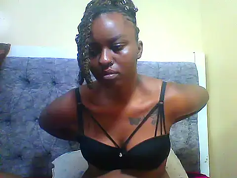 Snapshot of Nastay_ebony chatting on May 28, 9:34 pm Nastay ebony online show from May 28, 9:34 pm