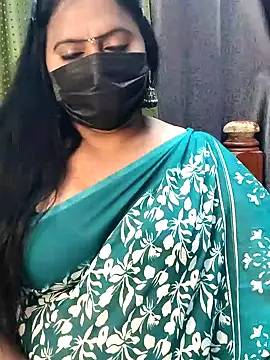 Snapshot of Meera_mia chatting on May 31, 7:04 pm Meera mia online show from May 31, 7:04 pm