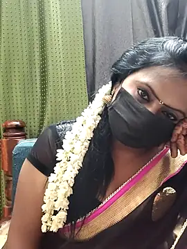 Snapshot of Meera_mia chatting on June 5, 9:09 pm Meera mia online show from June 5, 9:09 pm