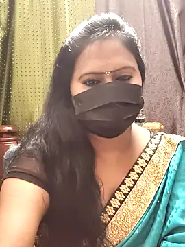 Snapshot of Meera_mia chatting on June 7, 11:19 pm Meera mia online show from June 7, 11:19 pm