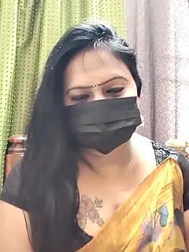 Snapshot of Meera_mia chatting on June 11, 8:12 am Meera mia online show from June 11, 8:12 am