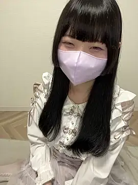 Snapshot of Reina_0129 chatting on June 6, 10:20 am Reina 0129 online show from June 6, 10:20 am
