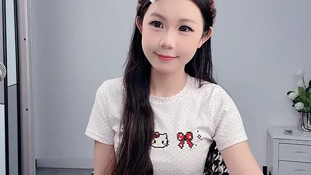 Snapshot of Rose_love69 chatting on June 15, 3:20 am Rose love69 online show from June 15, 3:20 am