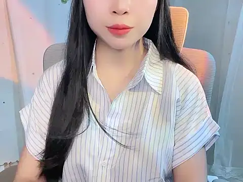 -Naomii  online show from June 30, 8:26 am