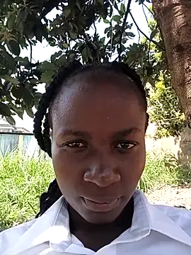 Ebonylouisa online show from June 20, 9:01 am