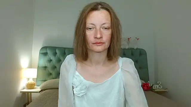 Snapshot of Anastasia_skyy chatting on June 6, 9:30 pm Anastasia skyy online show from June 6, 9:30 pm
