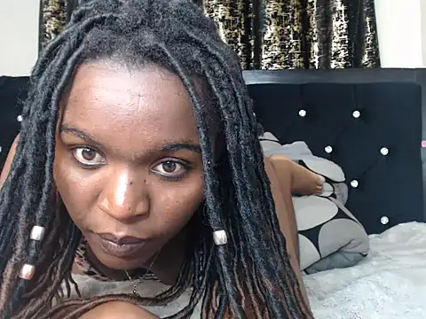 ebonyempress25 online show from June 12, 8:30 pm