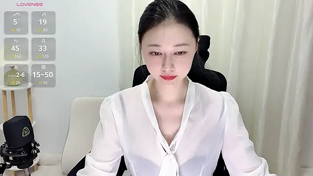 Snapshot of Punsellze chatting on July 15, 1:55 am Punsellze online show from July 15, 1:55 am