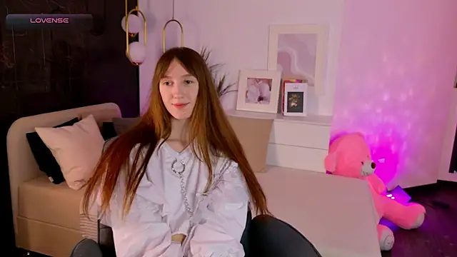 Snapshot of Nixxora chatting on June 10, 2:16 pm Nixxora online show from June 10, 2:16 pm
