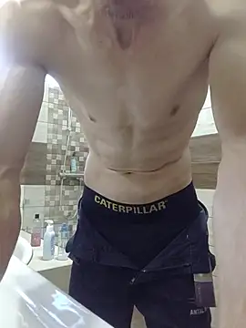 Nakedfanboy online show from June 25, 3:27 pm