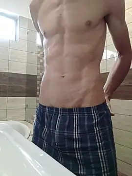 Nakedfanboy online show from July 5, 7:04 am