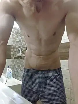 Nakedfanboy online show from July 21, 2:30 pm