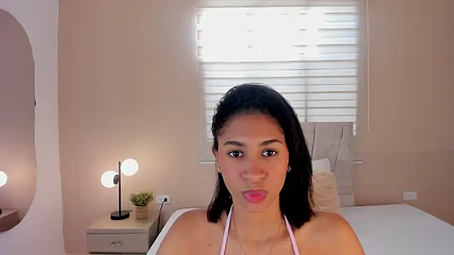 NIAH JADET online show from June 2, 12:51 pm