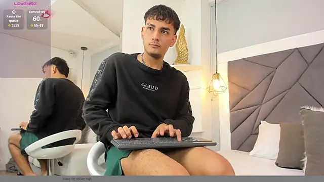 LiamBlake  online show from June 10, 6:01 am