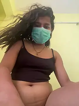 Snapshot of Yalina_ chatting on June 11, 7:17 am Yalina online show from June 11, 7:17 am