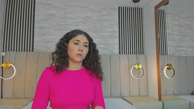 emaflorezz online show from June 17, 5:25 pm