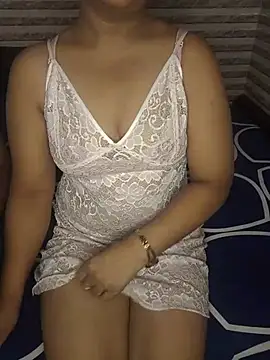 Snapshot of Curvy_Anushka chatting on May 31, 8:43 am Curvy Anushka online show from May 31, 8:43 am