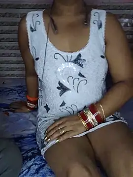 Snapshot of Curvy_Anushka chatting on June 3, 9:01 am Curvy Anushka online show from June 3, 9:01 am