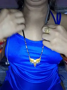 Snapshot of Curvy_Anushka chatting on June 4, 7:31 pm Curvy Anushka online show from June 4, 7:31 pm
