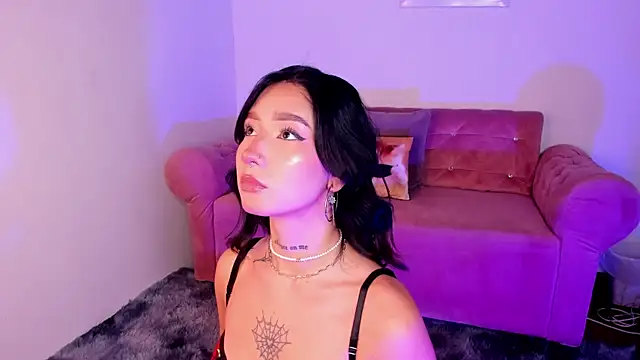 SophieMoneet online show from July 17, 12:45 pm