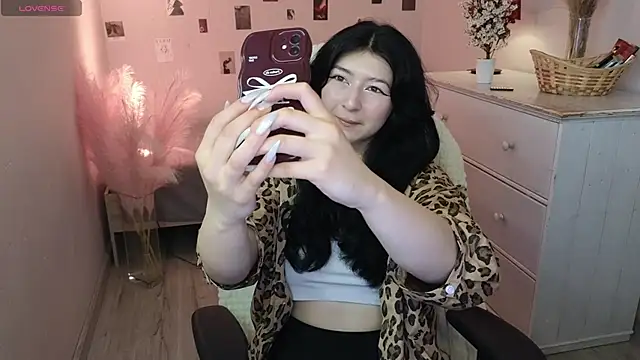 Snapshot of Vanessa_LimX chatting on June 8, 12:38 pm Vanessa LimX online show from June 8, 12:38 pm