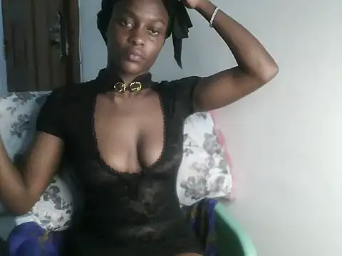 Snapshot of Daddies_toy_1 chatting on June 3, 4:34 pm Daddies toy 1 online show from June 3, 4:34 pm
