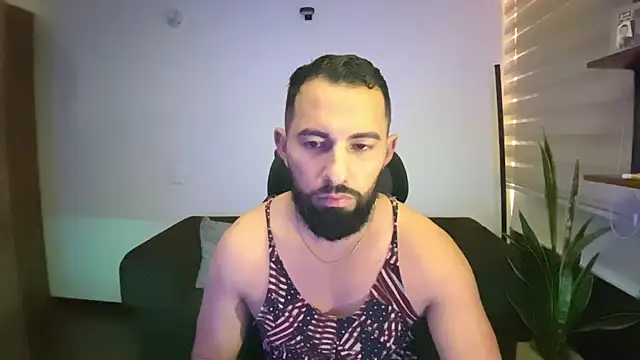 Snapshot of Rob_fab chatting on June 11, 12:14 pm Rob fab online show from June 11, 12:14 pm