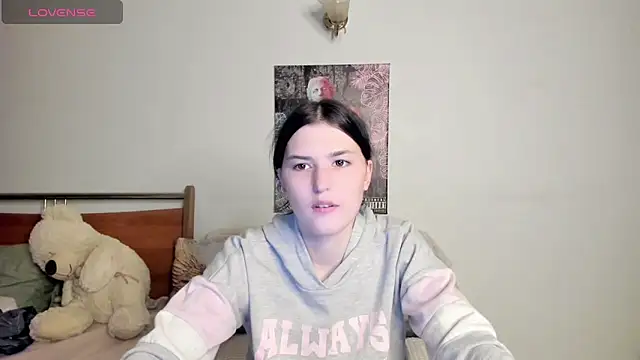 Kira Devi online show from June 2, 7:16 pm