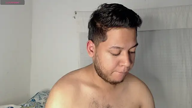Snapshot of nicolas_cr1 chatting on May 31, 2:20 am nicolas cr1 online show from May 31, 2:20 am
