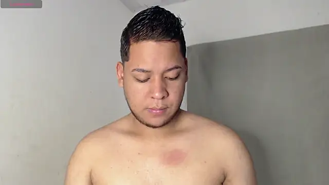 Snapshot of nicolas_cr1 chatting on June 11, 2:59 pm nicolas cr1 online show from June 11, 2:59 pm