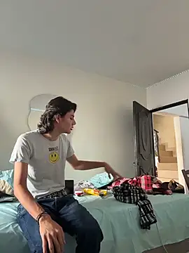Liamdelrey online show from June 11, 1:31 pm