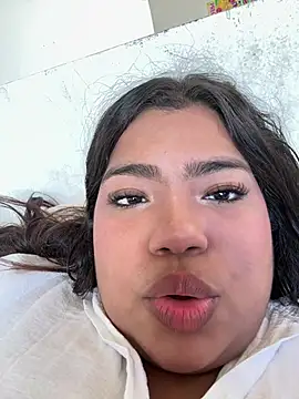 Snapshot of emily_morgam chatting on June 24, 2:27 pm emily morgam online show from June 24, 2:27 pm