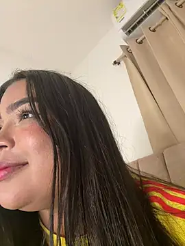 Snapshot of emily_morgam chatting on July 8, 6:18 am emily morgam online show from July 8, 6:18 am